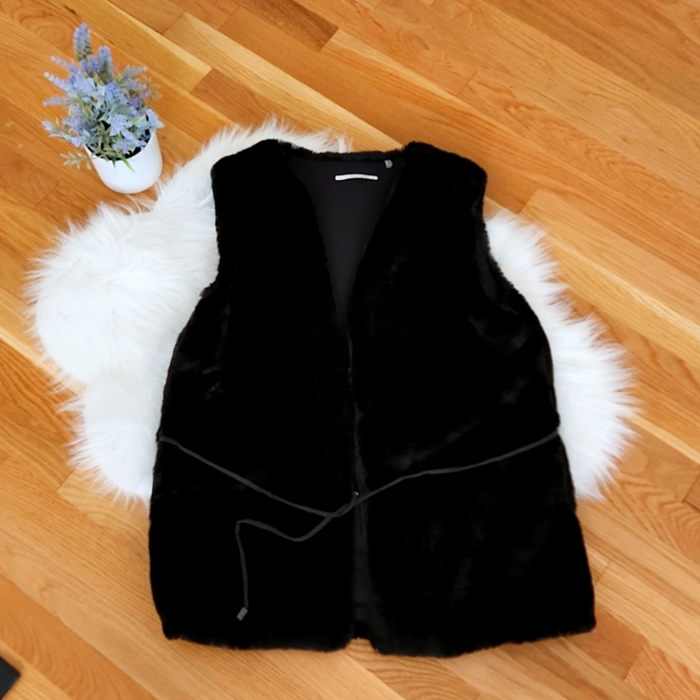 T Tahari Faux Fur Vest